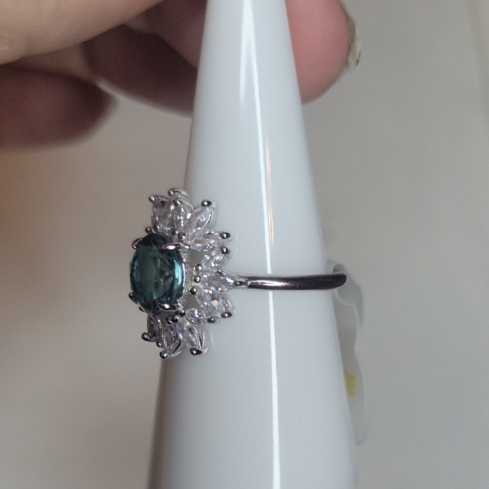 Blue Alexandrite Gemstone In A Sterling Silver Ring Size 7 NWT - Picture 2 of 4